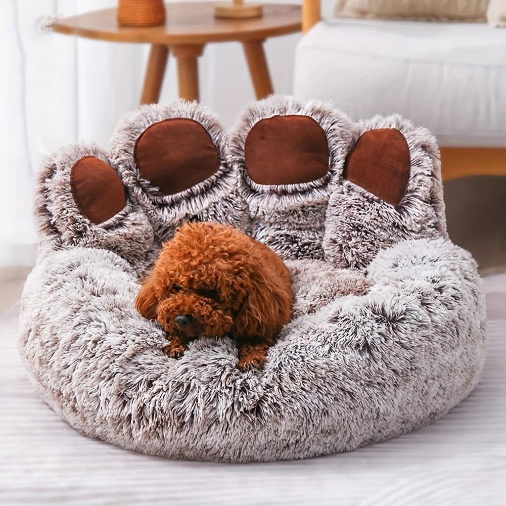 Cama para cachorro e gato em formato de pata de urso